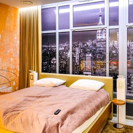 Pietryna Apartments Luxury - Sauna , Jacuzzi , Bezposrednio Przy Ul Piotrkowskiej Łódź Eksteriør bilde